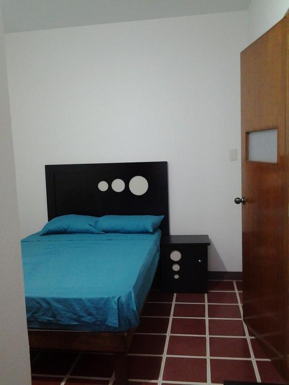 קרטרו Hostal Casa Purpura מראה חיצוני תמונה